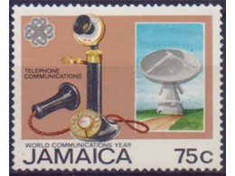 Ямайка. Год связи. Почтовая марка 1983г.