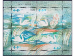 Эстония. Лебеди. Сувенирный лист 2005г.