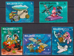 Мальдивские Острова. Герои Диснея. Почтовые марки 1988г.